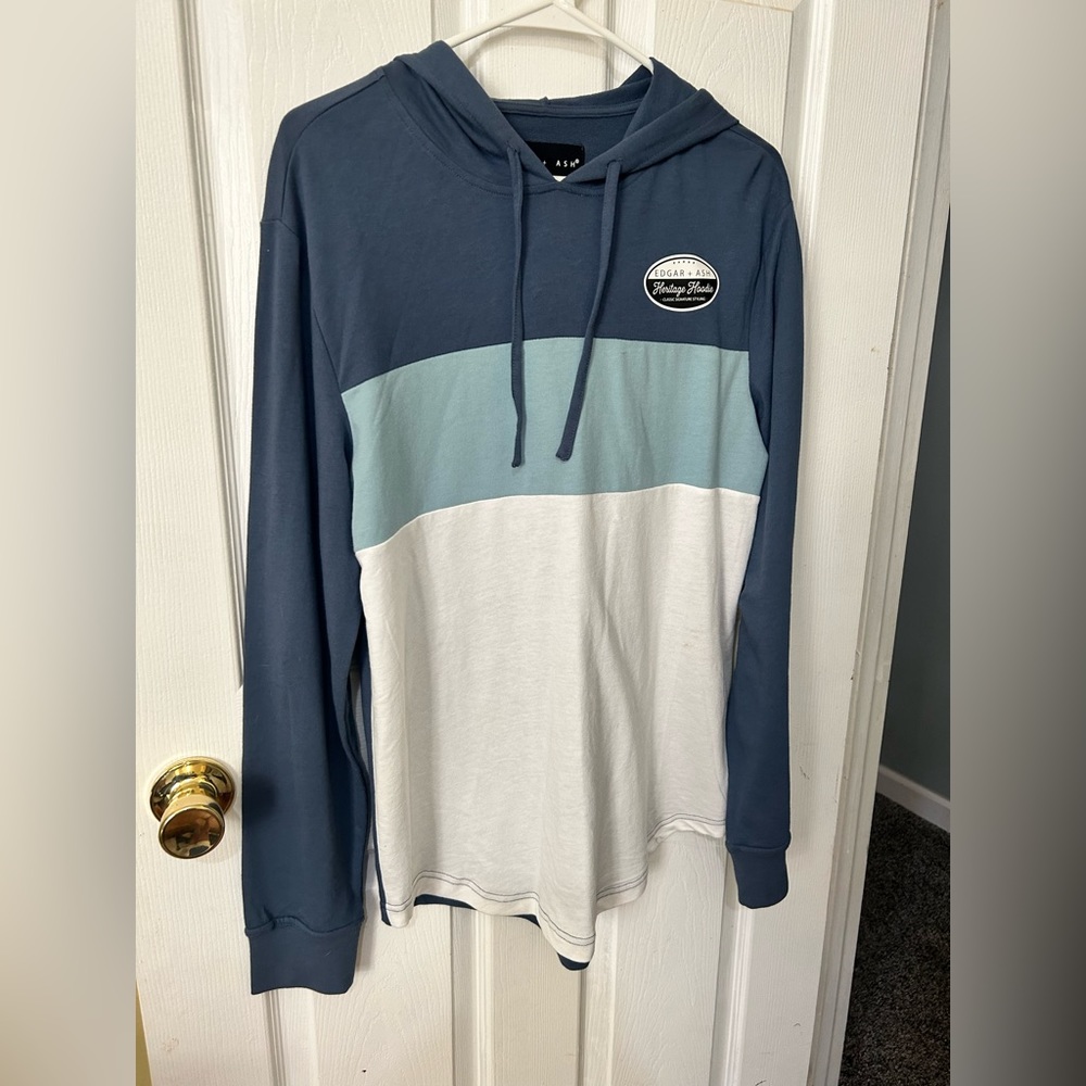Men’s long sleeve lightweight hoodie